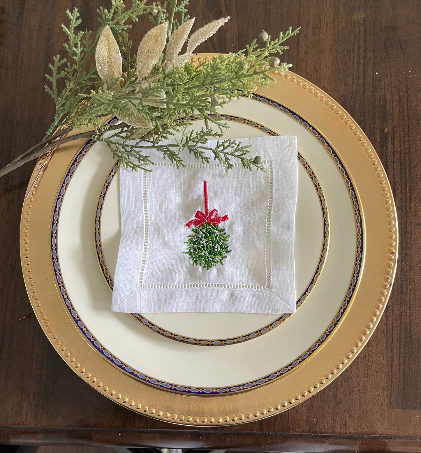 Linen Christmas Mistletoe Embroidered Cocktail Napkin | Set of 4 | Hostess Gift |Coaster | Elegant Home Décor | Bar Cart | Table Setting