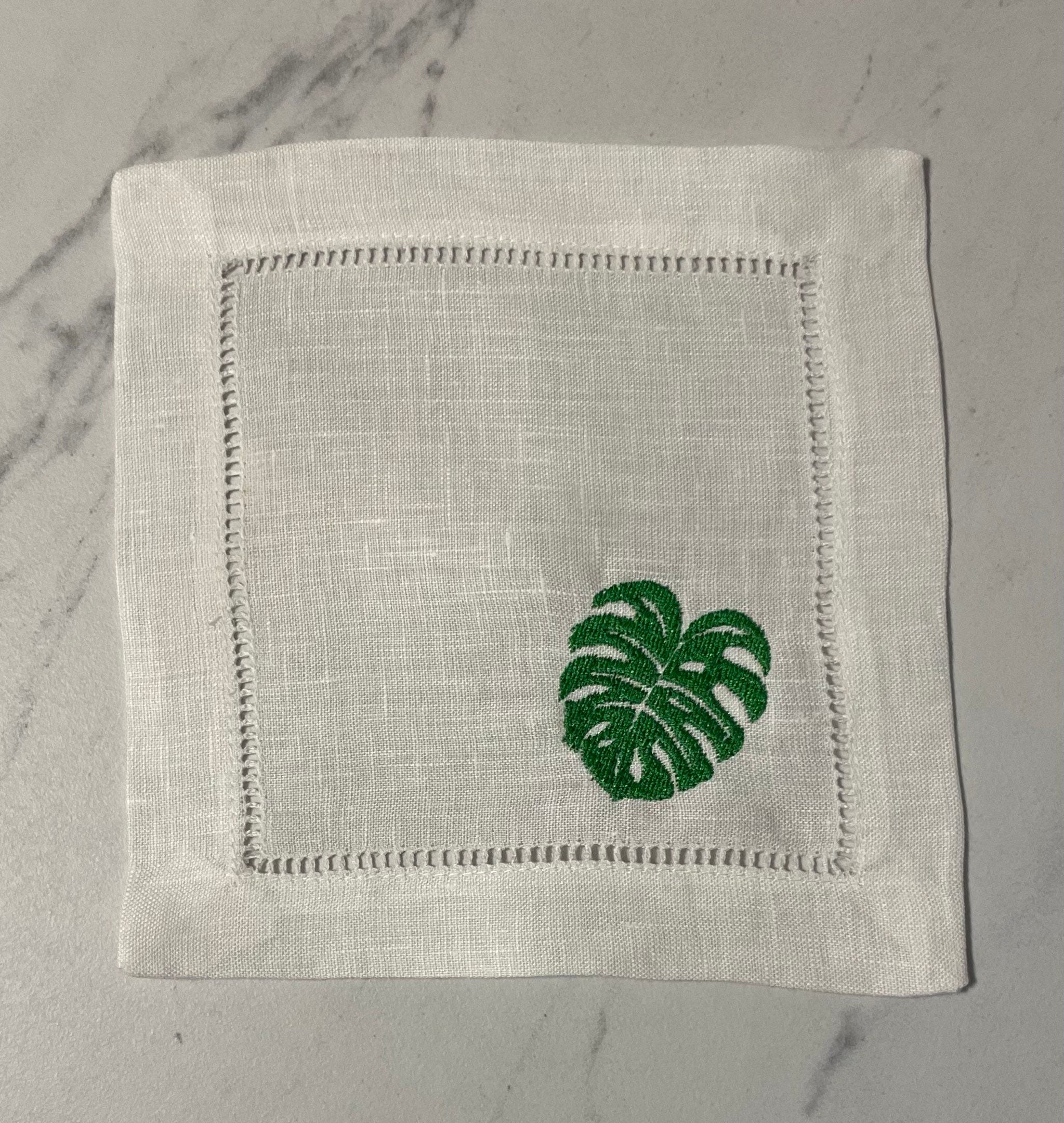 Shamrock store cocktail napkin set, hand embroidered, hostess gift, wedding shower, housewarming gift, linen coasters, St. Patrick, lucky shamrock